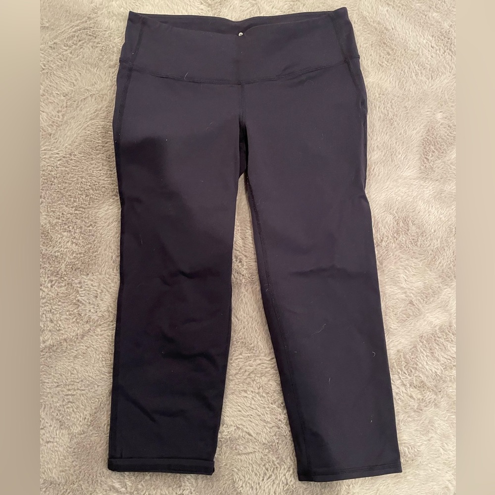 Athleta navy Capri leggings size M